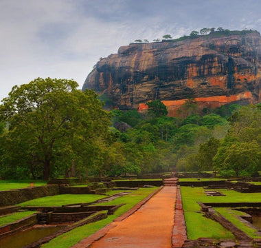 Travelling Alone in Sri Lanka - Serendip Delights